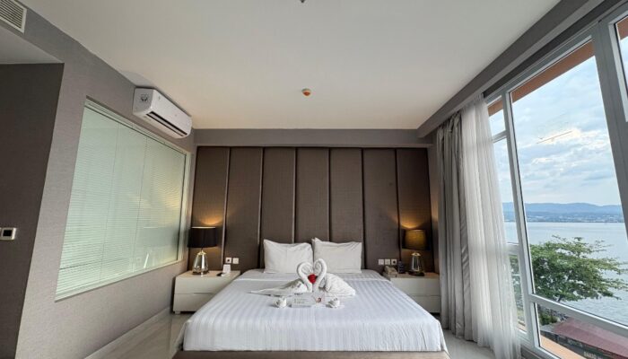Staycation & Kuliner Hemat di Grand Whiz Megamas Manado