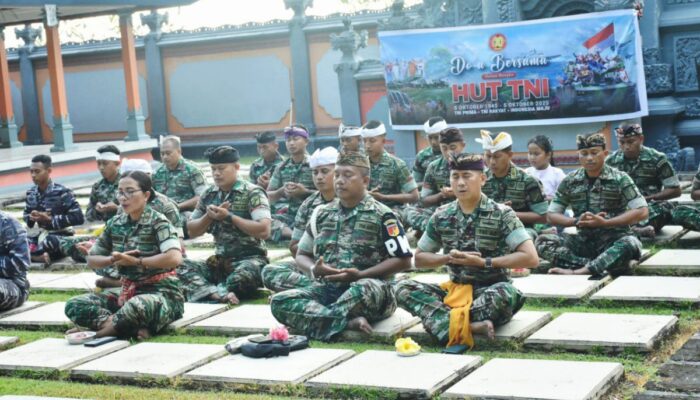 Doa Bersama Prajurit TNI Tiga Matra Sambut HUT ke-80 TNI
