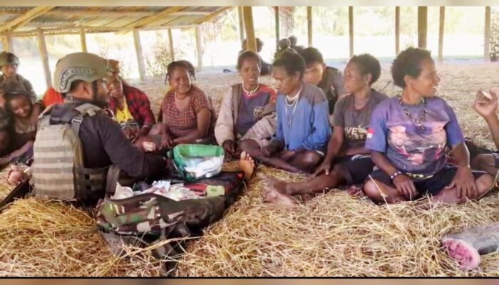 TNI Bukan Menakut-nakuti, Melainkan Melindungi dan Membantu Warga