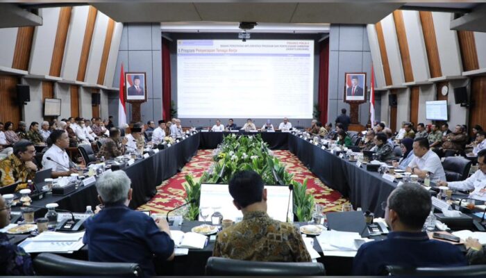 Kementerian ATR/BPN Fokus Akselerasi Penyelesaian RDTR dan Integrasi dengan OSS: Nusron Wahid Siap Tuntaskan Target Nasional