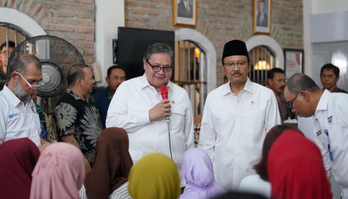 Pemerintah Luncurkan Dua Program Unggulan, BLT Kesejahteraan Rakyat dan Magang Lulusan, Sinyal Kuat Pemulihan Ekonomi Nasional