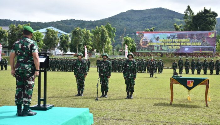 Tuntaskan Latsarmil dengan Baik, Menhan Apresiasi Komcad