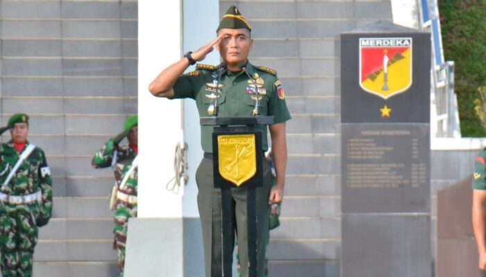Kolonel Dwi Mawan Pimpin Upacara Bendera Mingguan
