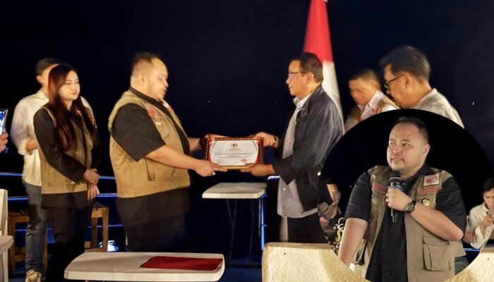 Agus Supriatna Lantik Risat Sanger Jadi Ketua FPDR Sulut di Atas Kapal Pesiar KM Excellent, Tanda Babak Baru Penjaga Demokrasi