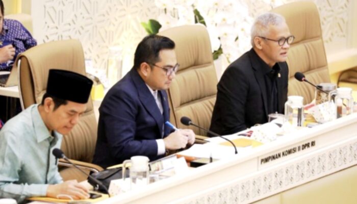 DPR “Kuliti” ANRI-KPU Soal Arsip Ijazah Jokowi, Rapat Komisi II Memanas