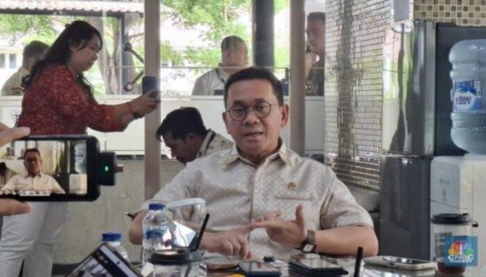 Mendag Budi Santoso “Indonesia Bukan Tempat Pembuangan Limbah Barang Bekas!” Seruan Tegas Hentikan Impor Pakaian Bekas Demi Lindungi UMKM