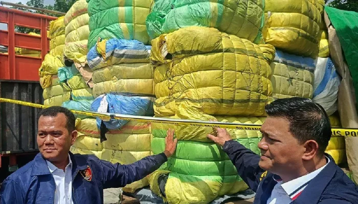 Bisnis Gelap Pakaian Bekas Terbongkar di Bali, Transaksi Ilegal Tembus Rp669 Miliar