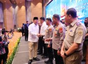 Menteri Nusron Berikan Penghargaan kepada 74 Pihak yang Berperan dalam Pencegahan Tindak Pidana Pertanahan Tahun 2025