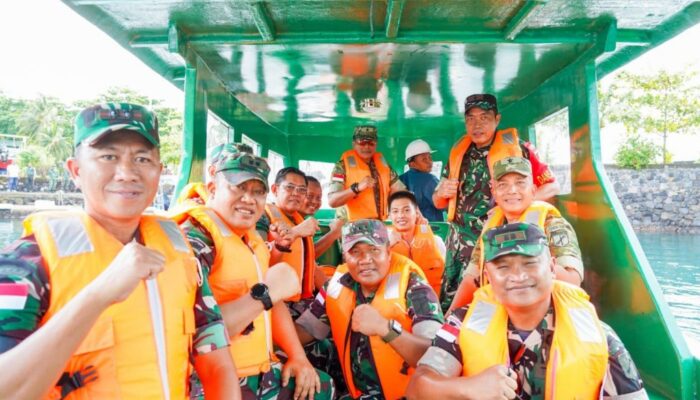 Kodam Merdeka Uji Fungsi Speedboat Sarana Pendukung Kodim Sangihe dan Talaud