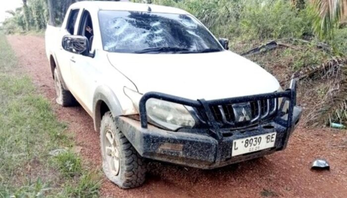 15 WN China Bersenjata Serang TNI di Tambang Emas Ketapang, Kendaraan Perusahaan Rusak