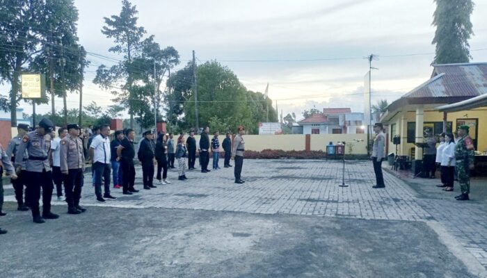 Kapolsek Kakas Pimpin Apel Pengamanan Natal dan Tahun Baru, Warga Diimbau Jaga Kamtibmas