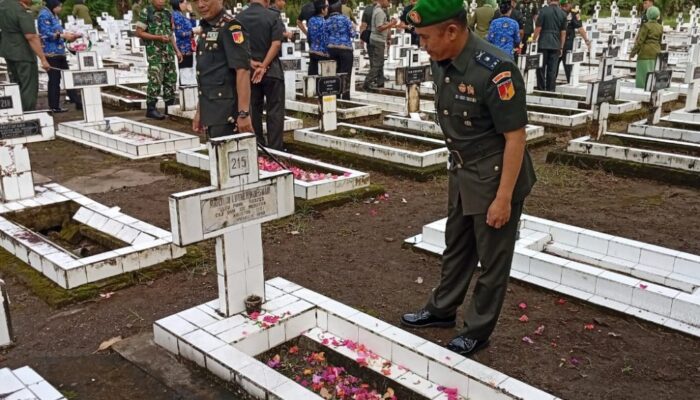 HUT Korem Santiago, Mayor Pasaka Ziarah di TMP Kairagi