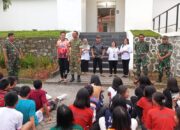 Letkol Bonaventura Tanamkan Nilai-nilai Kebangsaan di Sekolah Rakyat Tampusu