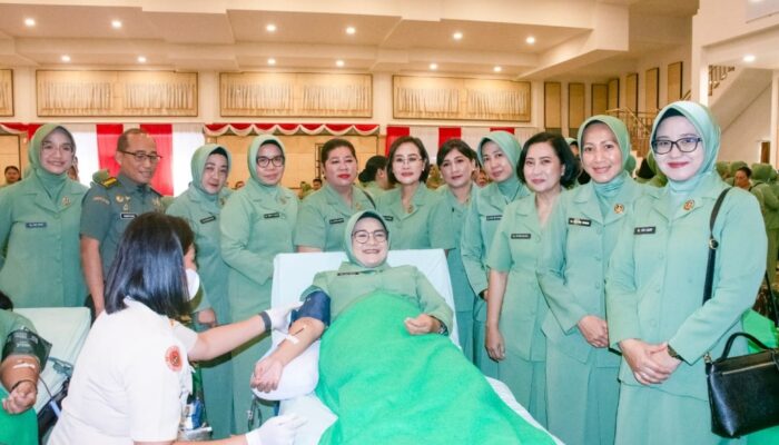 Donor Darah HUT ke-80 Persit di Kodam Merdeka