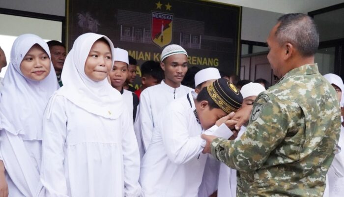 Pererat Tali Silaturahmi, Mayjen Mirza Buka Puasa Bersama Anak Yatim di Tateli