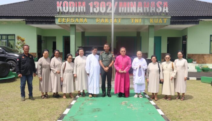 Uskup Manado Silaturahmi ke Kodim Minahasa, Perkuat Sinergi dan Kerukunan