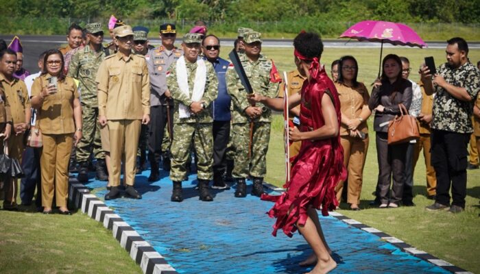 Pangdam XIII/Merdeka Mayjen TNI Mirza Agus Kunjungi Talaud, Tinjau Satuan dan Program Pemberdayaan Perbatasan