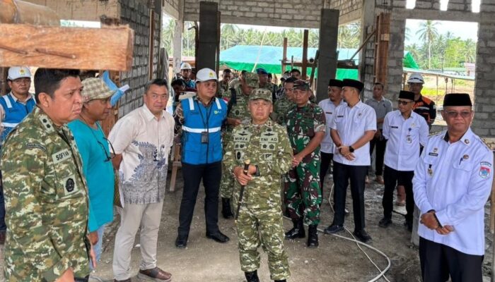 Sinergi TNI-Pemda, Pangdam Merdeka dan Bupati Boltim Tinjau Lokasi Pembangunan Yonif TP 868