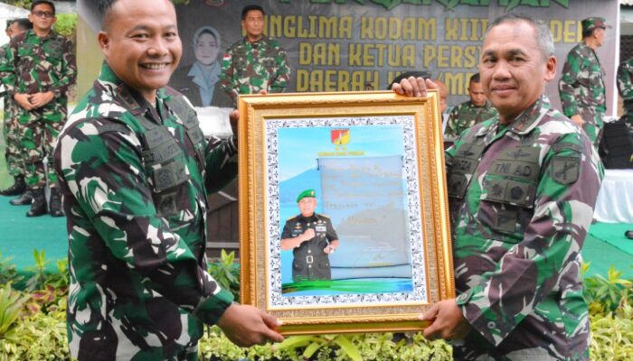 Mayjen Mirza Safari Ramadan di Kodim Bitung