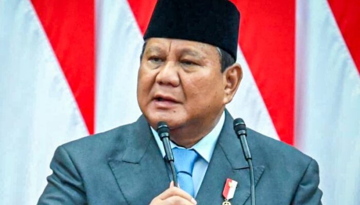 Prabowo Targetkan Produksi Massal Sedan Listrik pada 2028