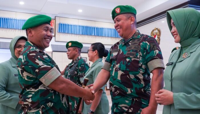 Kapendam Merdeka Bersama 23 Perwira Resmi Naik Pangkat