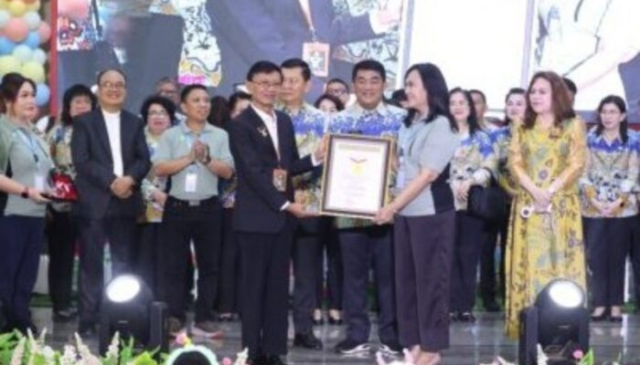 2.000 Anak Sulut Pecahkan Rekor MURI Lewat Hias Telur Paskah di Aula Mapalus Manado