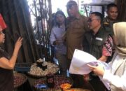 Senator Stefanus Liow Temukan Penyaluran Minyak Subsidi Melenceng di Pasar Tondano