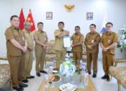 Gubernur Yulius Selvanus Tunjuk Heronimus Makainas Jadi Plt Bupati Sitaro