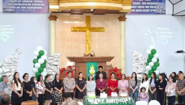 Kapolsek Kakas Hadiri HUT GMIM Paulus Wasian ke-99, Ajak Warga Bersatu Pasca Pilhut