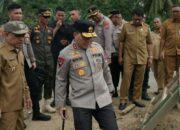 Kapolda Sulut Turun ke Lokasi Banjir Bandang Bolmong, 181 KK Terdampak Terima Bantuan