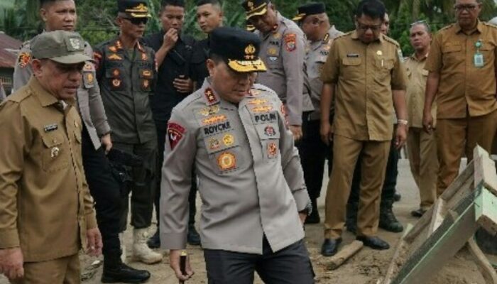 Kapolda Sulut Turun ke Lokasi Banjir Bandang Bolmong, 181 KK Terdampak Terima Bantuan