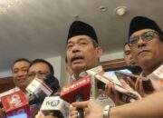 Ketua APKASI menyampaikan keluhan terkait tekanan fiskal daerah, efisiensi anggaran, dan meningkatnya beban pelayanan publik yang dihadapi pemerintah kabupaten.