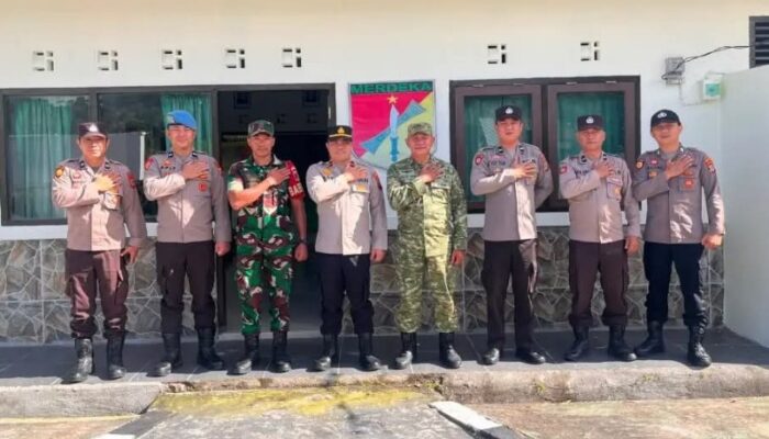 Kapolsek Daniel Pangau Sambangi Koramil Kakas, TNI-Polri Perkuat Soliditas dan Sinergi