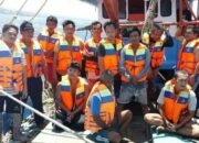 KM Koxinga Tenggelam Dihantam Gelombang Tinggi di Kema, 12 Nelayan Berhasil Diselamatkan