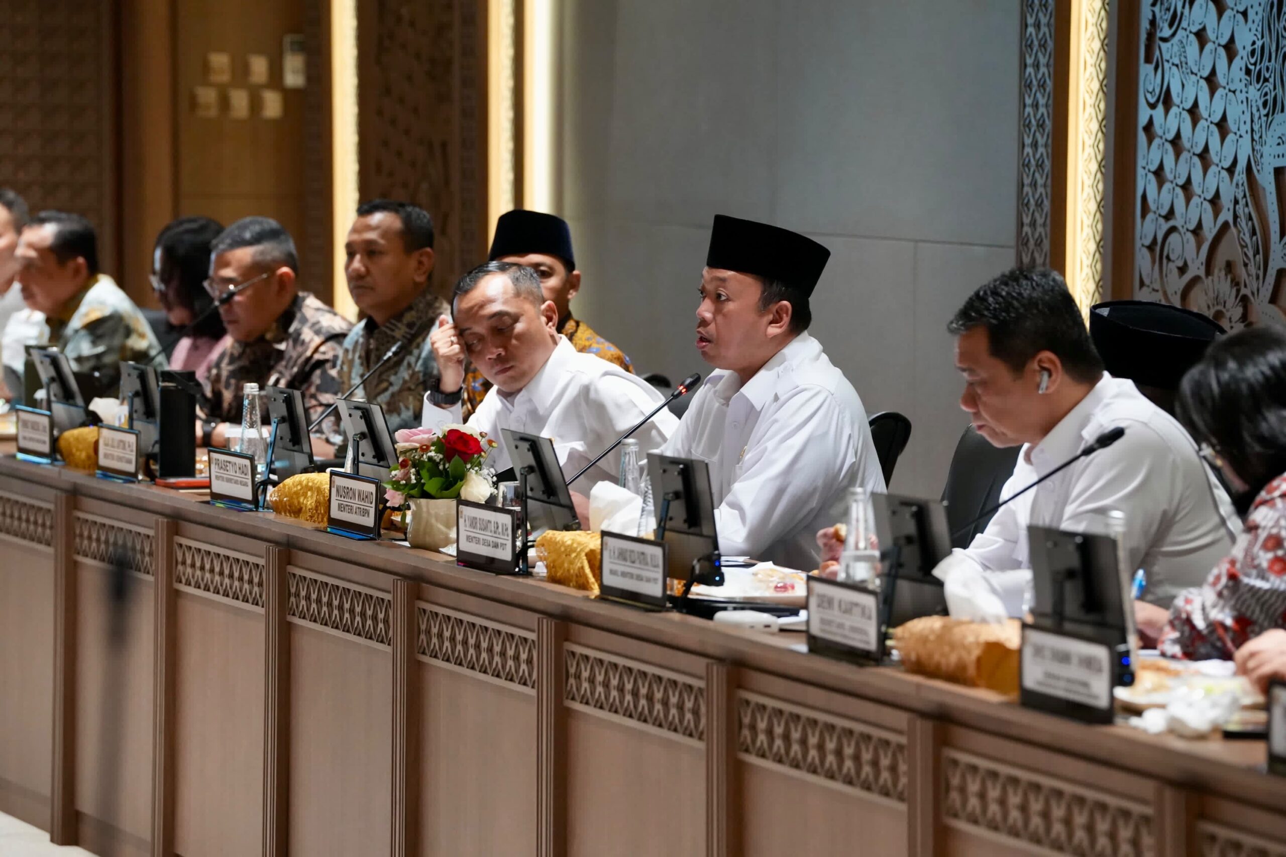 Menteri ATR/BPN Nusron Wahid menjelaskan tiga kategori konflik agraria dan mekanisme penyelesaiannya dalam rapat koordinasi bersama pimpinan DPR RI.
