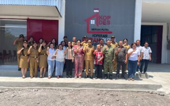 Danramil 1302-07/Tombariri Kapten Inf Denny I. Paila menghadiri ibadah syukur selesainya pembangunan KDKMP di Desa Ranotongkor Timur.
