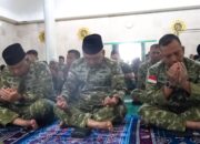 Pangdam XIII/Merdeka Mayjen TNI Mirza Agus bersama prajurit dan keluarga mengikuti lomba HUT ke-81 Kemerdekaan RI di Manado.