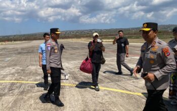Kapolda NTT bergerak ke Kabupaten Sikka untuk mempercepat penanganan warga terdampak gempa bersama Brimob dan tim trauma healing.