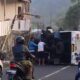 Bus Kawangkoan–Manado Terguling di Tomohon Utara, Delapan Orang Dilarikan ke Rumah Sakit